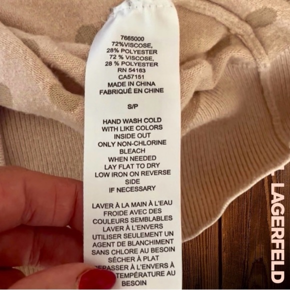 Karl Lagerfeld Blush Pink Short Sleeve Top w/ 💐 embroidered on back - Picture 8 of 9